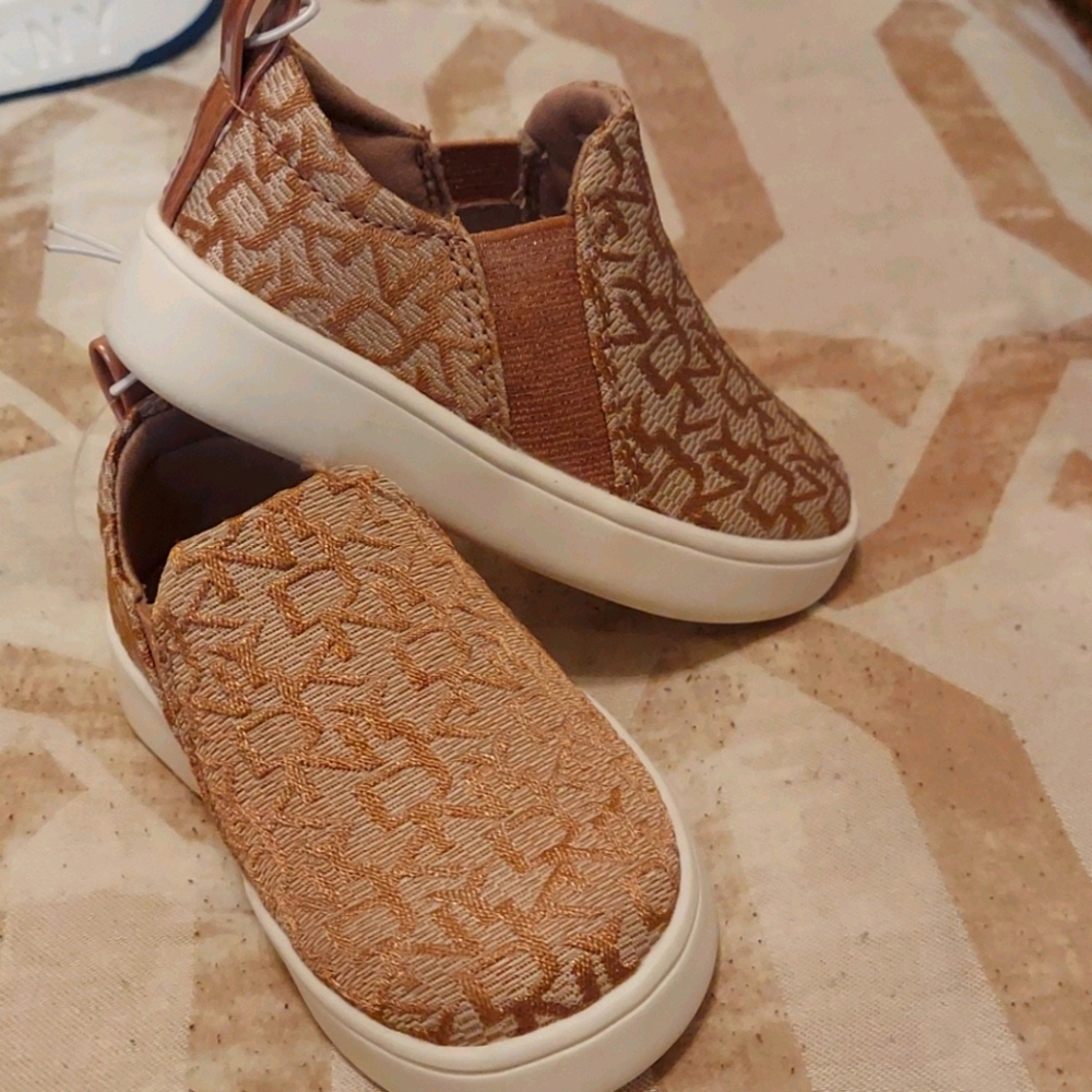 Baby dkny shoes
